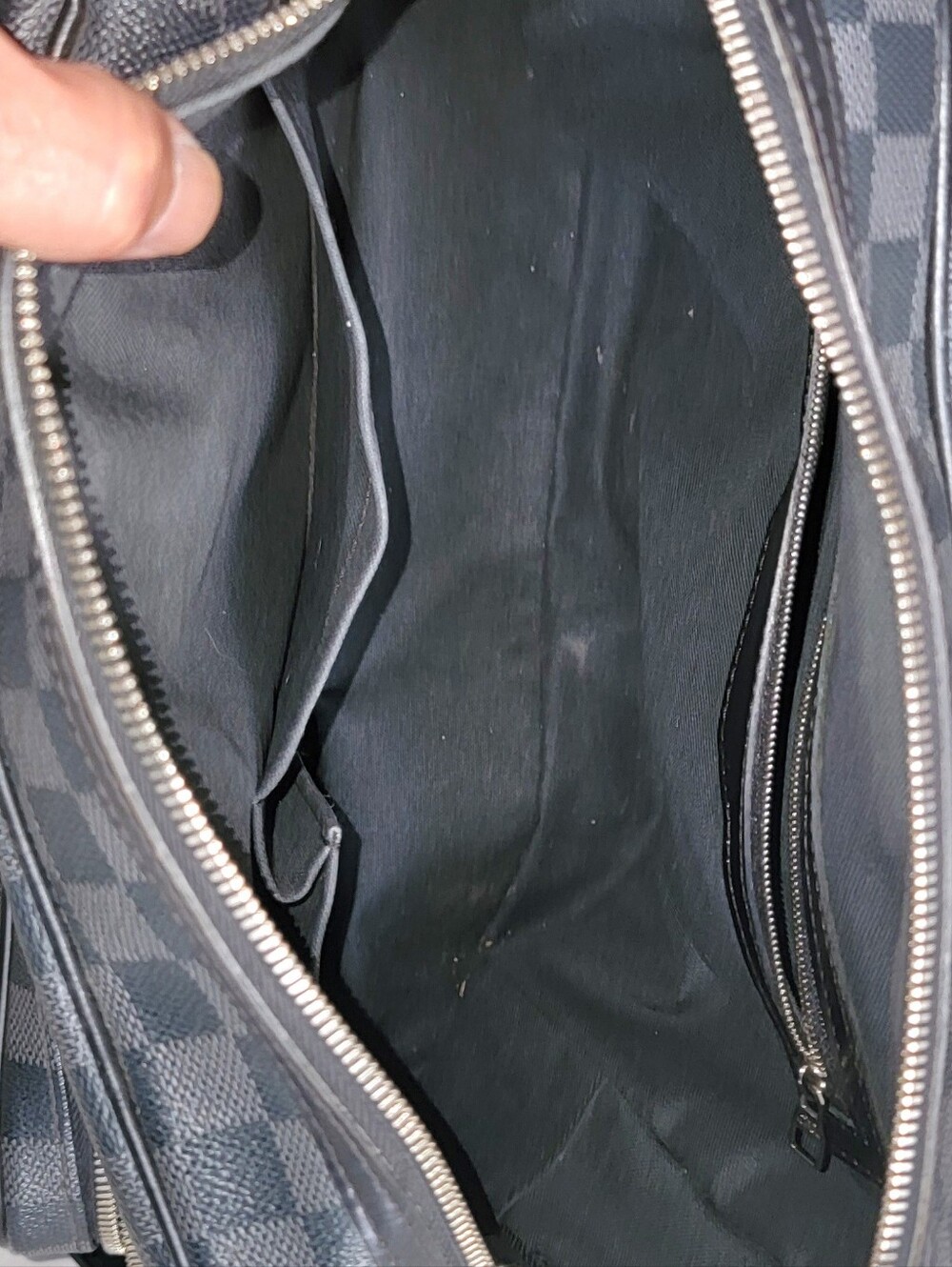 Authentic Louis Vuitton Black Checkered Men's Bag - Picture 4 of 15